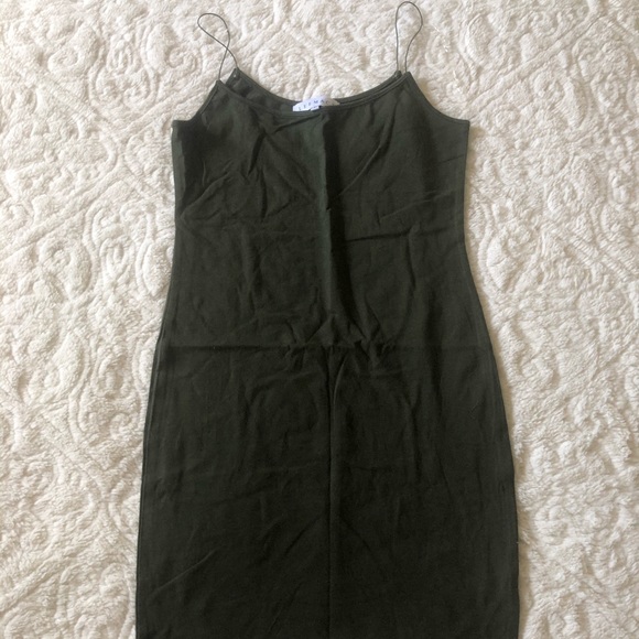 4 Midi Dress Bundle - Picture 5 of 5